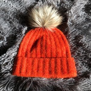 Aritzia orange winter hat
